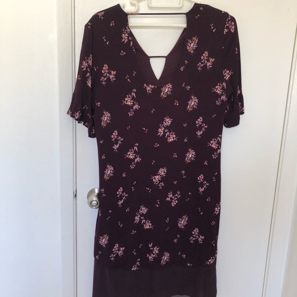 Gorgeous midi dress. Size medium.